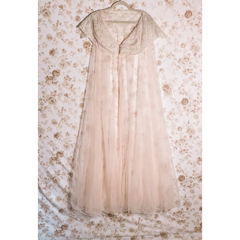 Vintage Vanity Fair Ivory Lace and Pink Sheer Robe. Beautiful. EUC.